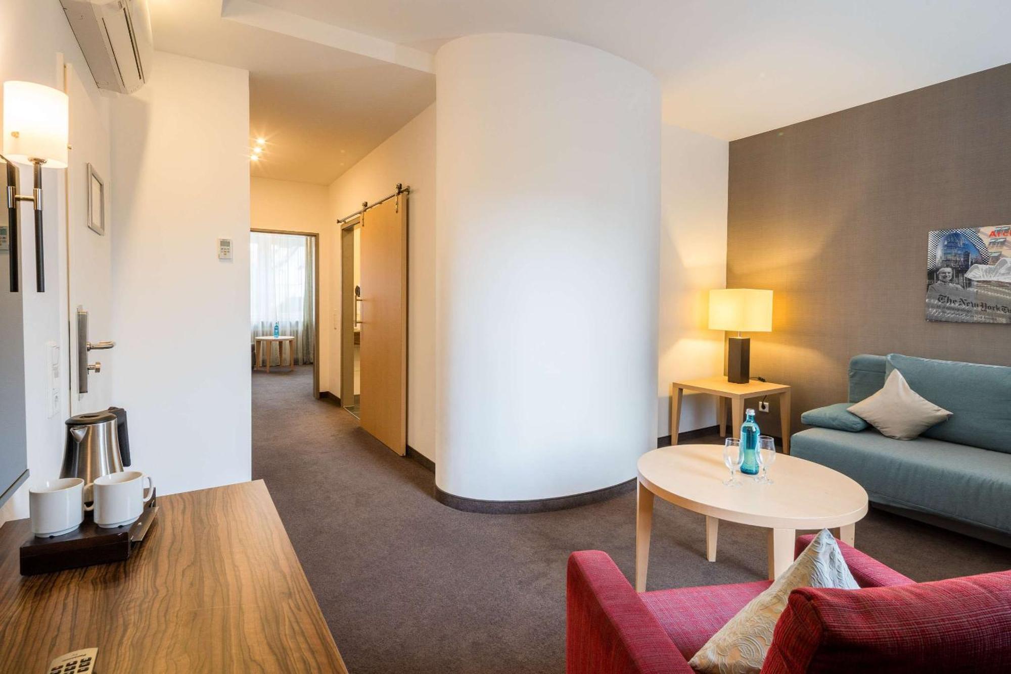 Best Western Hotel Lamm Singen Exterior photo