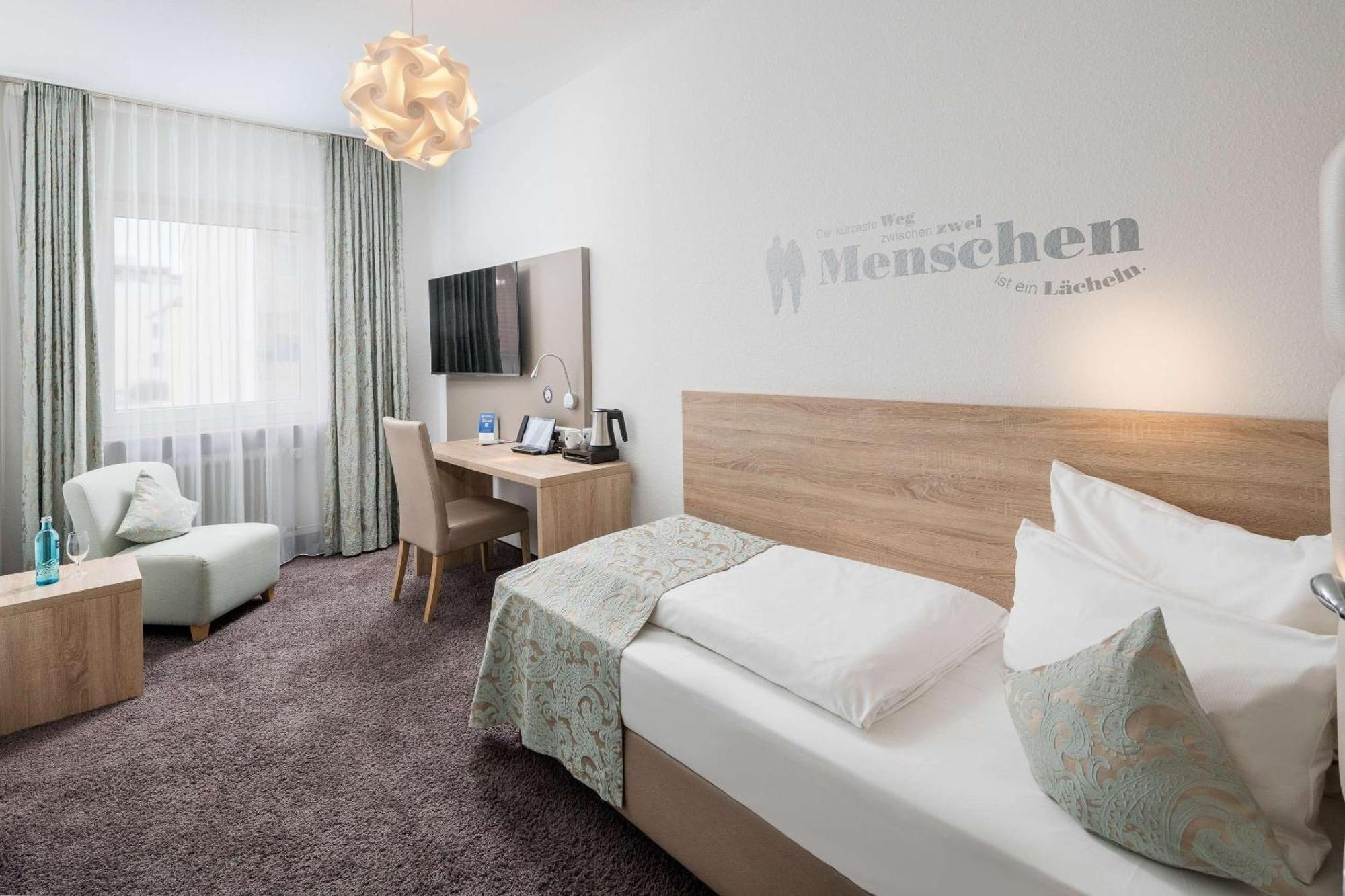 Best Western Hotel Lamm Singen Exterior photo